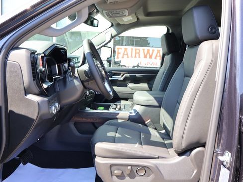 New 2026 GMC Sierra 3500 SLT w/ SLT Convenience Package AWD/4WD image 15