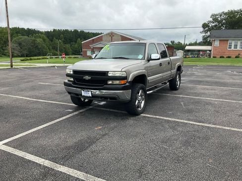 Used 2002 Chevrolet Silverado 2500 LT w/ Off-Road Skid Plate Pkg AWD/4WD image 17