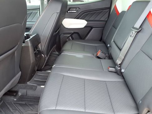 Used 2024 GMC Canyon AT4X AWD/4WD image 12