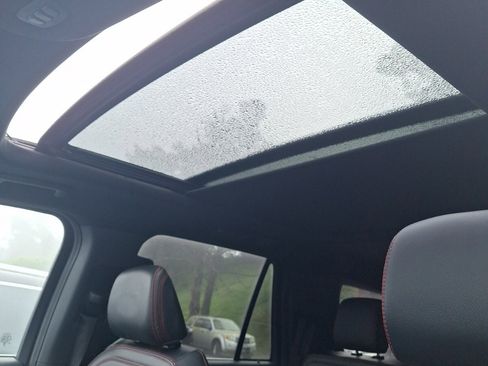 Used 2024 Ford Expedition Limited image 14