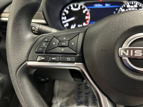 Used 2024 Nissan Altima 2.5 SV AWD/4WD image 25