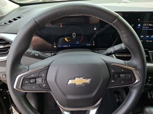 Certified 2024 Chevrolet TrailBlazer LT w/ Convenience Package AWD/4WD image 18