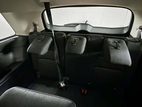 Used 2024 Nissan Pathfinder SV image 28