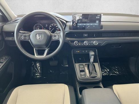 Used 2026 Honda CR-V LX image 11