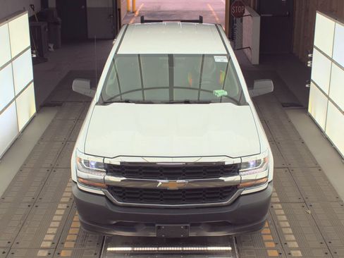 Used 2017 Chevrolet Silverado 1500 W/T w/ Trailering Package image 2