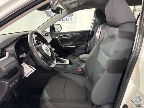 New 2025 Toyota RAV4 XLE image 19