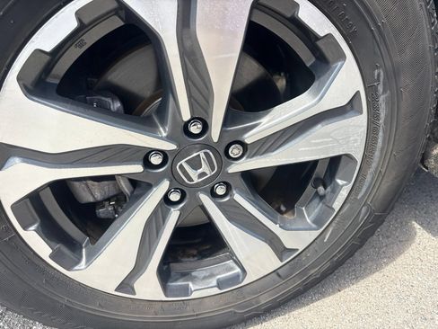 Used 2020 Honda CR-V LX image 12