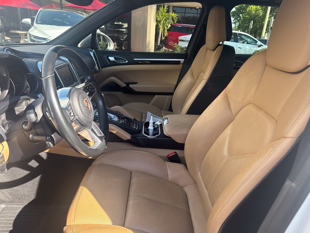 Used 2016 Porsche Cayenne Diesel AWD/4WD image 11