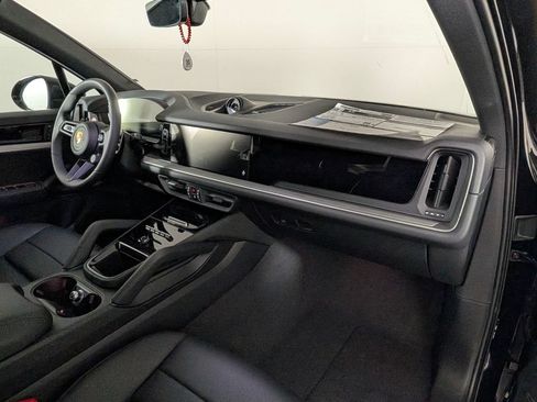 New 2026 Porsche Cayenne AWD/4WD image 19