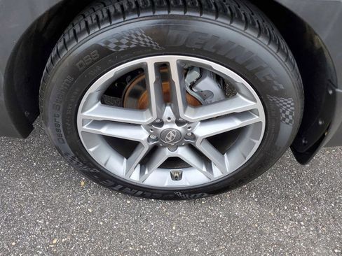 Used 2017 Hyundai Santa Fe SE Ultimate Sport Utility 4D image 5