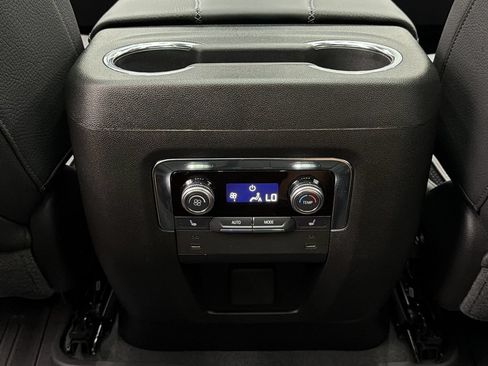 Used 2025 GMC Yukon XL Denali w/ Sun & Power Step Package AWD/4WD image 36