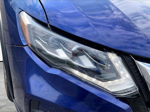 Used 2018 Nissan Rogue SL w/ Premium Package AWD/4WD image 32