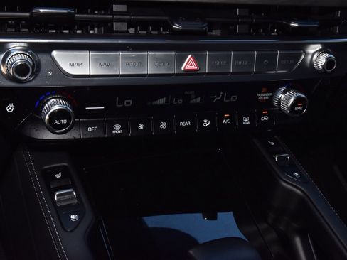 Used 2024 Kia Telluride SX X-Line image 30