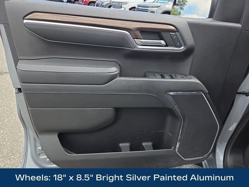Used 2024 Chevrolet Silverado 1500 LT AWD/4WD image 16