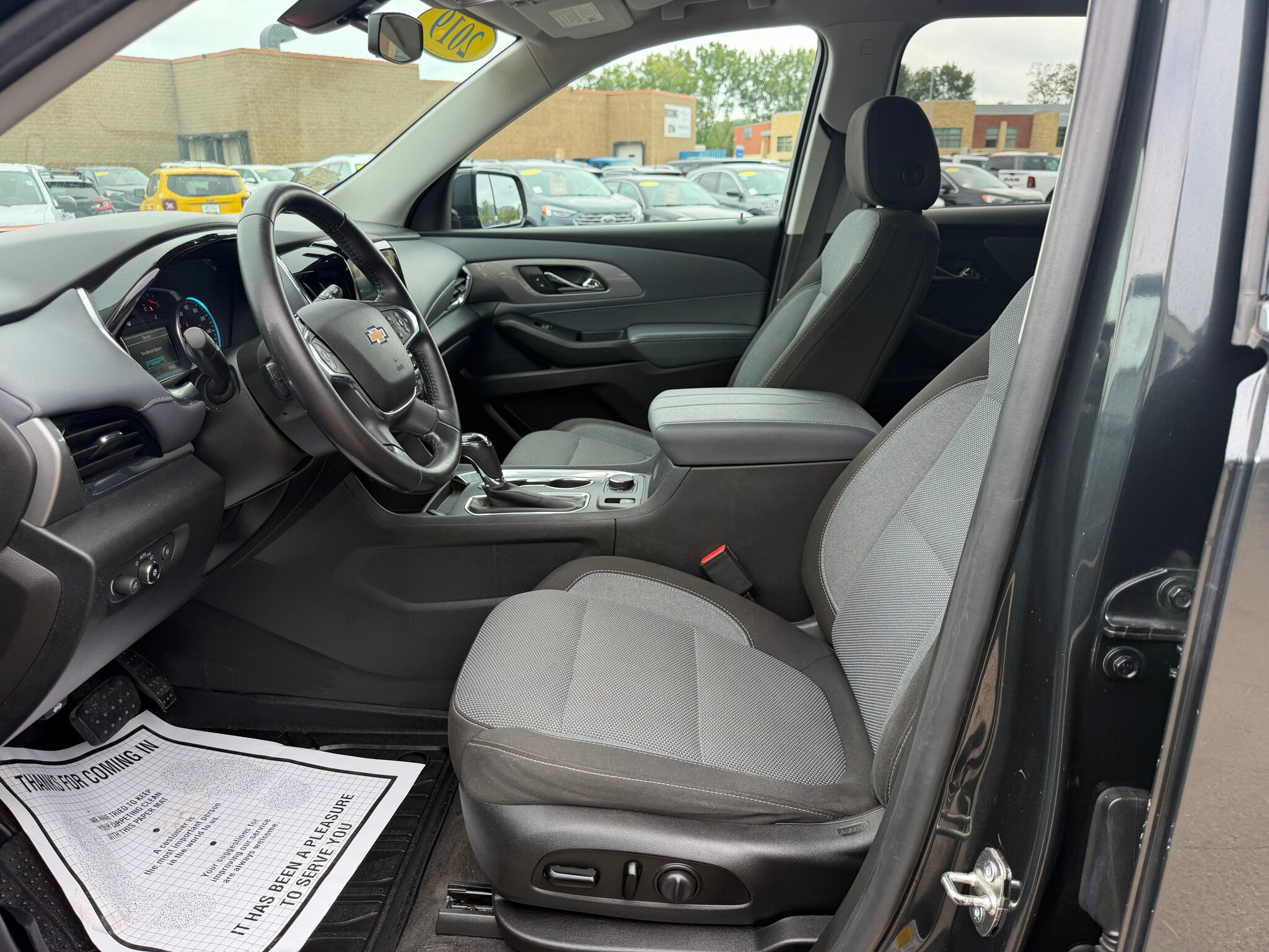Used 2019 Chevrolet Traverse LT w/ LPO, Floor Liner Package AWD/4WD image 6
