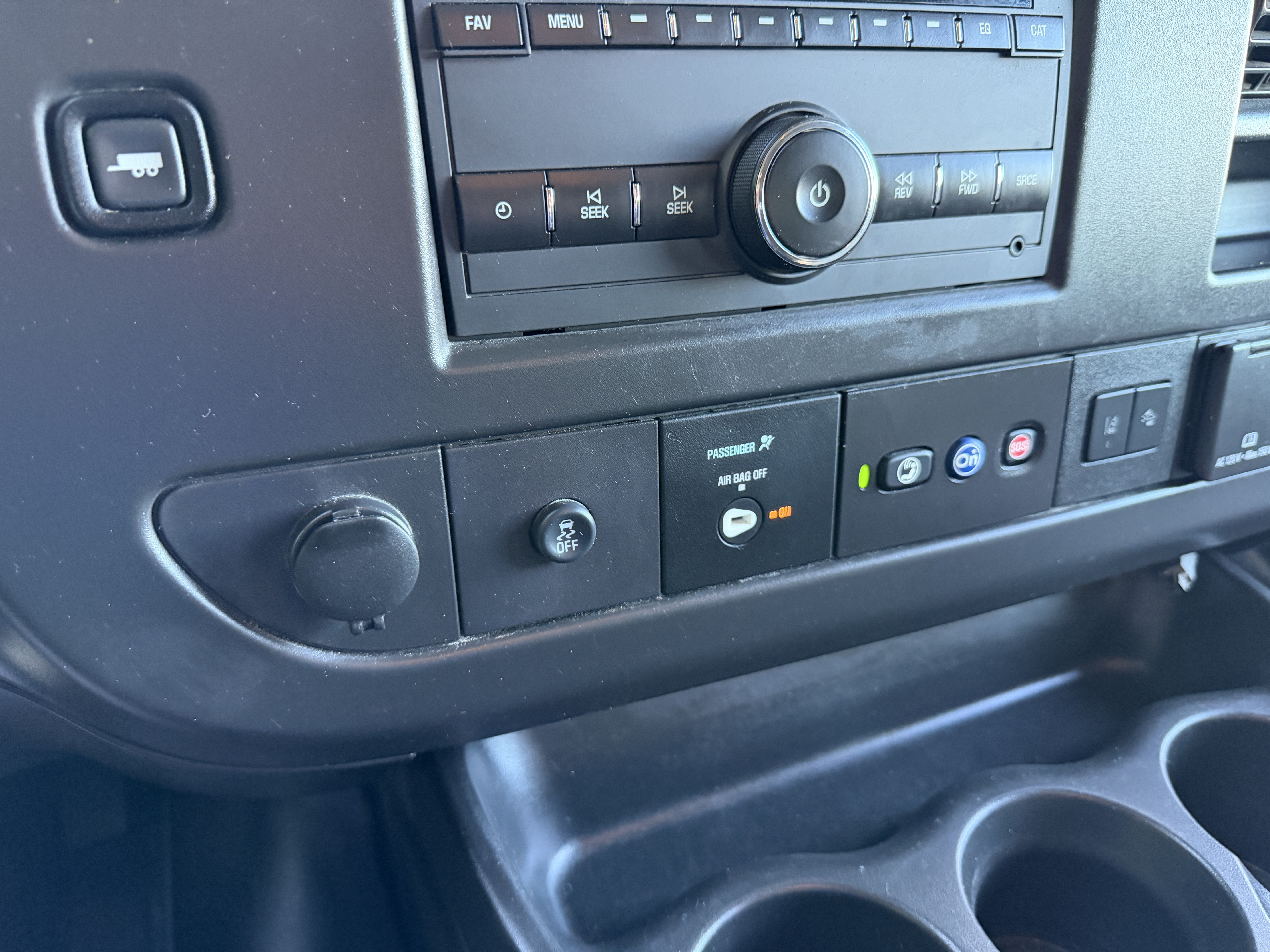 Used 2025 GMC Savana 3500 LT w/ LT Preferred Equipment Group RWD image 18