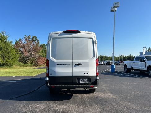 New 2026 Ford Transit 250 148 Medium Roof RWD image 6