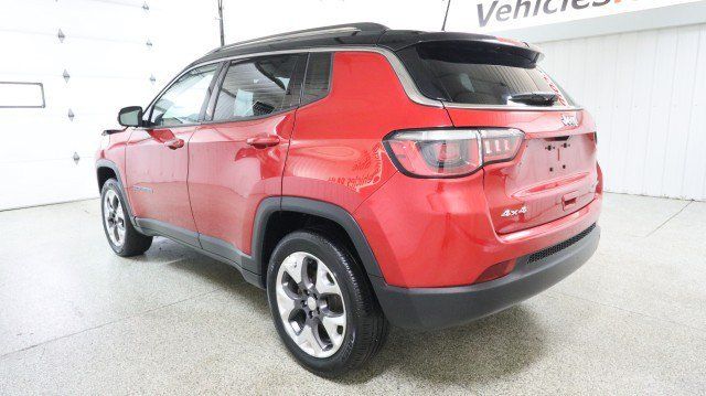 Used 2018 Jeep Compass Limited AWD/4WD image 3