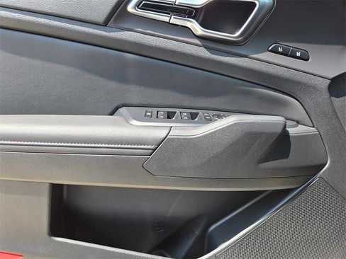 New 2026 Kia Sportage SX image 16