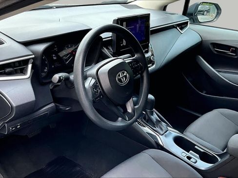Certified 2025 Toyota Corolla LE FWD image 18