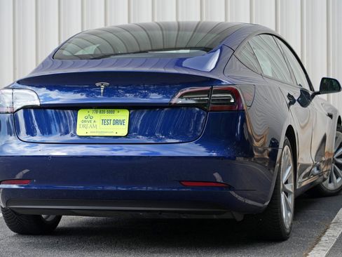 Used 2021 Tesla Model 3 Long Range AWD/4WD image 5