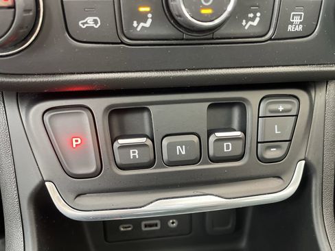 Used 2020 GMC Terrain SLT w/ Preferred Package image 15