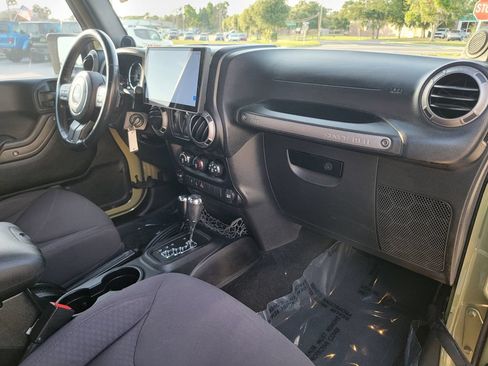 Used 2013 Jeep Wrangler Sport AWD/4WD image 14