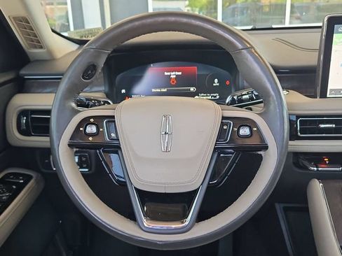 Used 2023 Lincoln Aviator Reserve w/ Equipment Group 201A AWD/4WD image 12