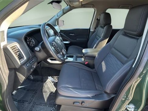 Used 2024 Nissan Frontier SV w/ SV Convenience Package image 18