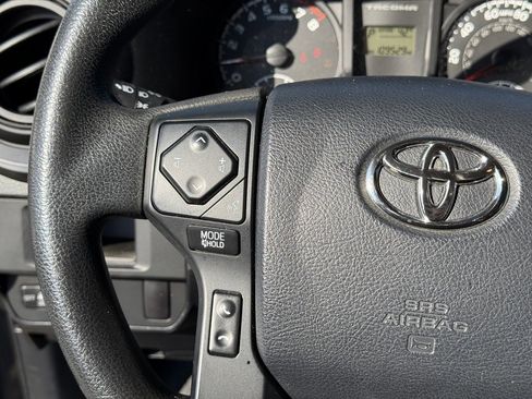 Used 2016 Toyota Tacoma SR w/ SR Convenience Package image 16