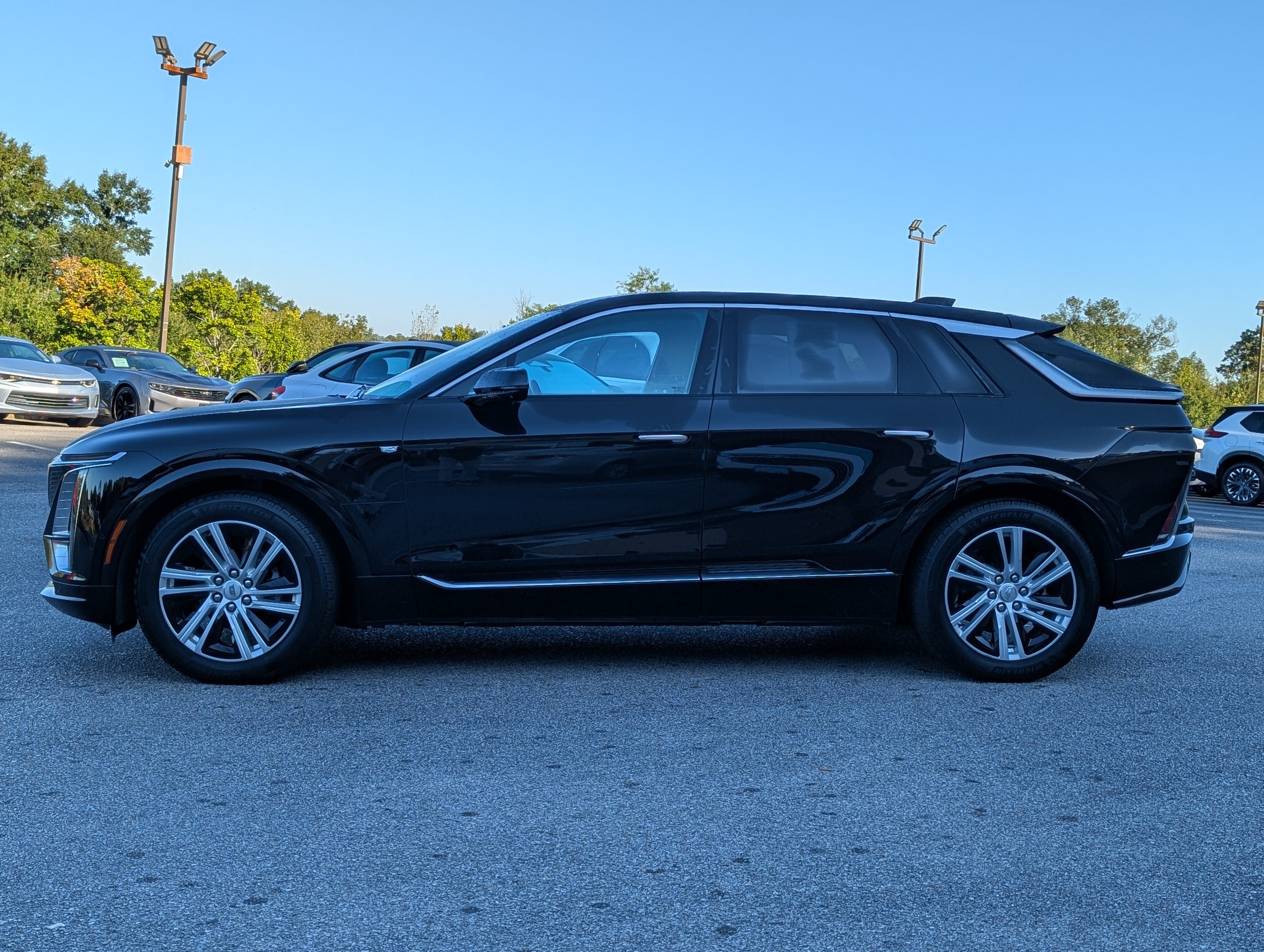 Used 2024 Cadillac Lyriq Tech w/ Driver Assist Package RWD image 6