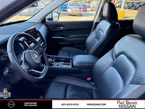Certified 2024 Nissan Pathfinder SL image 20