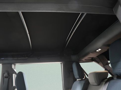 Used 2023 Ford Bronco Outer Banks w/ Sasquatch Package image 9