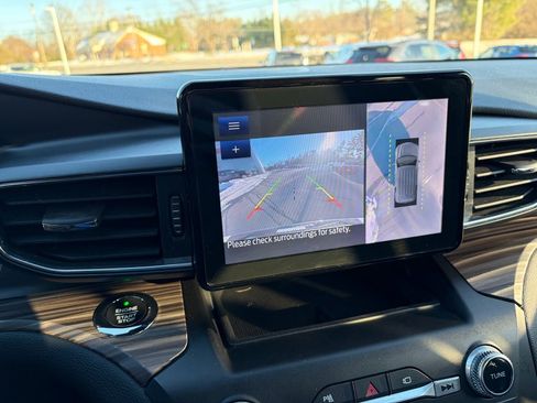 Used 2020 Ford Explorer Limited image 13