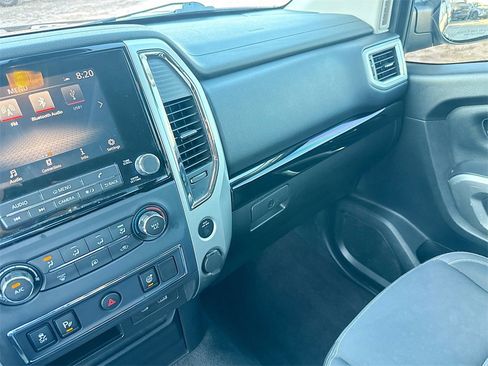Used 2021 Nissan Titan SV image 20