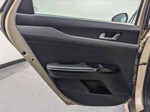 Used 2021 Kia K5 LXS image 16