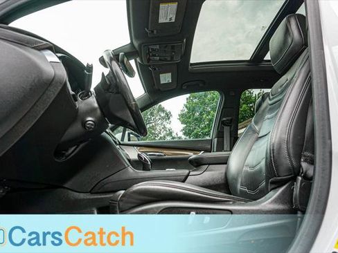 Used 2021 Cadillac XT6 Premium Luxury w/ Platinum Package FWD image 18