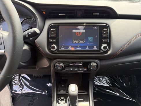 Certified 2021 Nissan Kicks SR FWD image 27