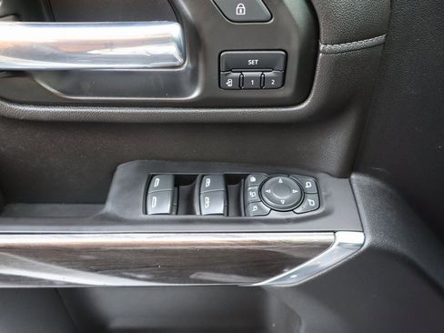 Used 2021 Chevrolet Silverado 2500 LTZ image 22