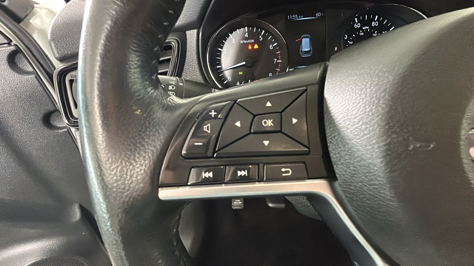 Used 2017 Nissan Rogue SV AWD/4WD image 20