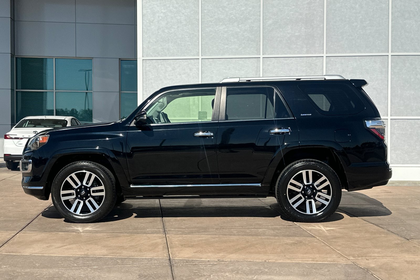 Certified 2024 Toyota 4Runner Limited AWD/4WD image 8