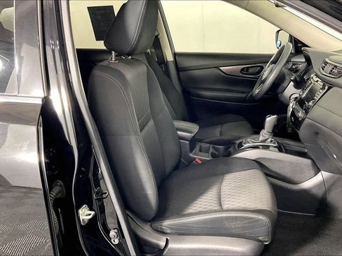 Used 2020 Nissan Rogue S FWD image 10