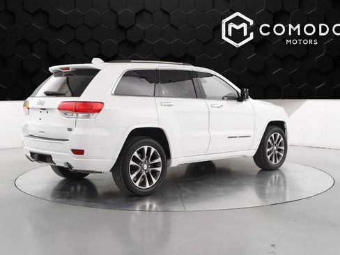 Used 2017 Jeep Grand Cherokee Overland w/ Jeep Active Safety Group image 3