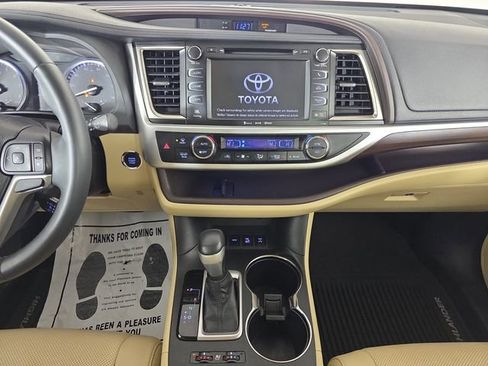 Used 2016 Toyota Highlander Limited AWD/4WD image 16