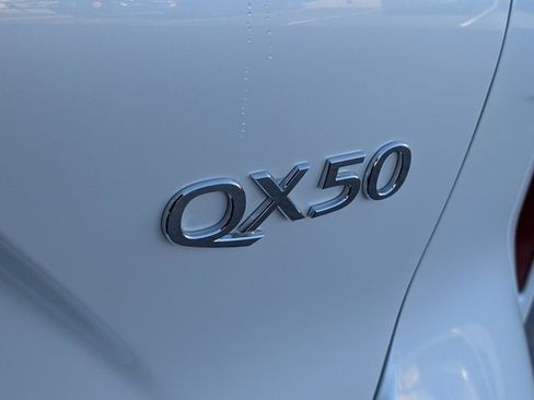 Certified 2025 INFINITI QX50 Luxe image 34