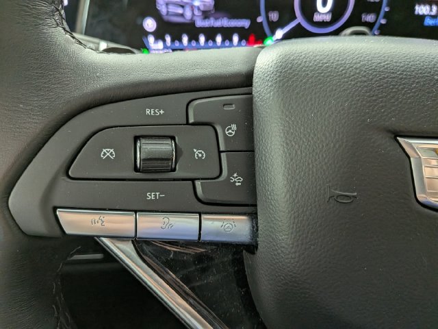 Certified 2024 Cadillac Escalade ESV Sport w/ LPO, ONYX Package AWD/4WD image 7