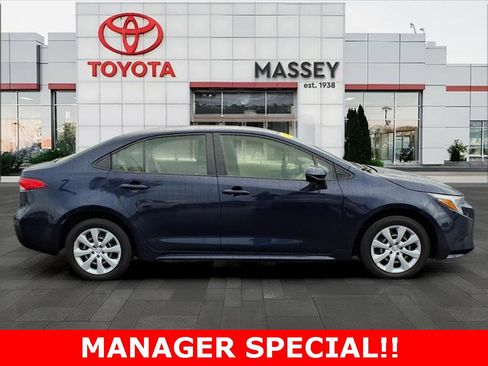 Used 2024 Toyota Corolla LE image 1