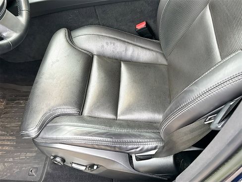 Used 2023 Volvo XC60 B5 Ultimate w/ Protection Package Premier image 21