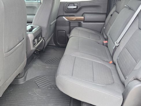 Used 2021 Chevrolet Silverado 1500 LT Trail Boss w/ Convenience Package II AWD/4WD image 18