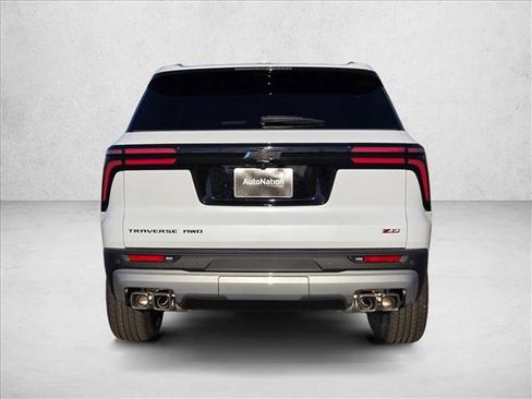 New 2026 Chevrolet Traverse Z71 w/ Driver Confidence Package image 8
